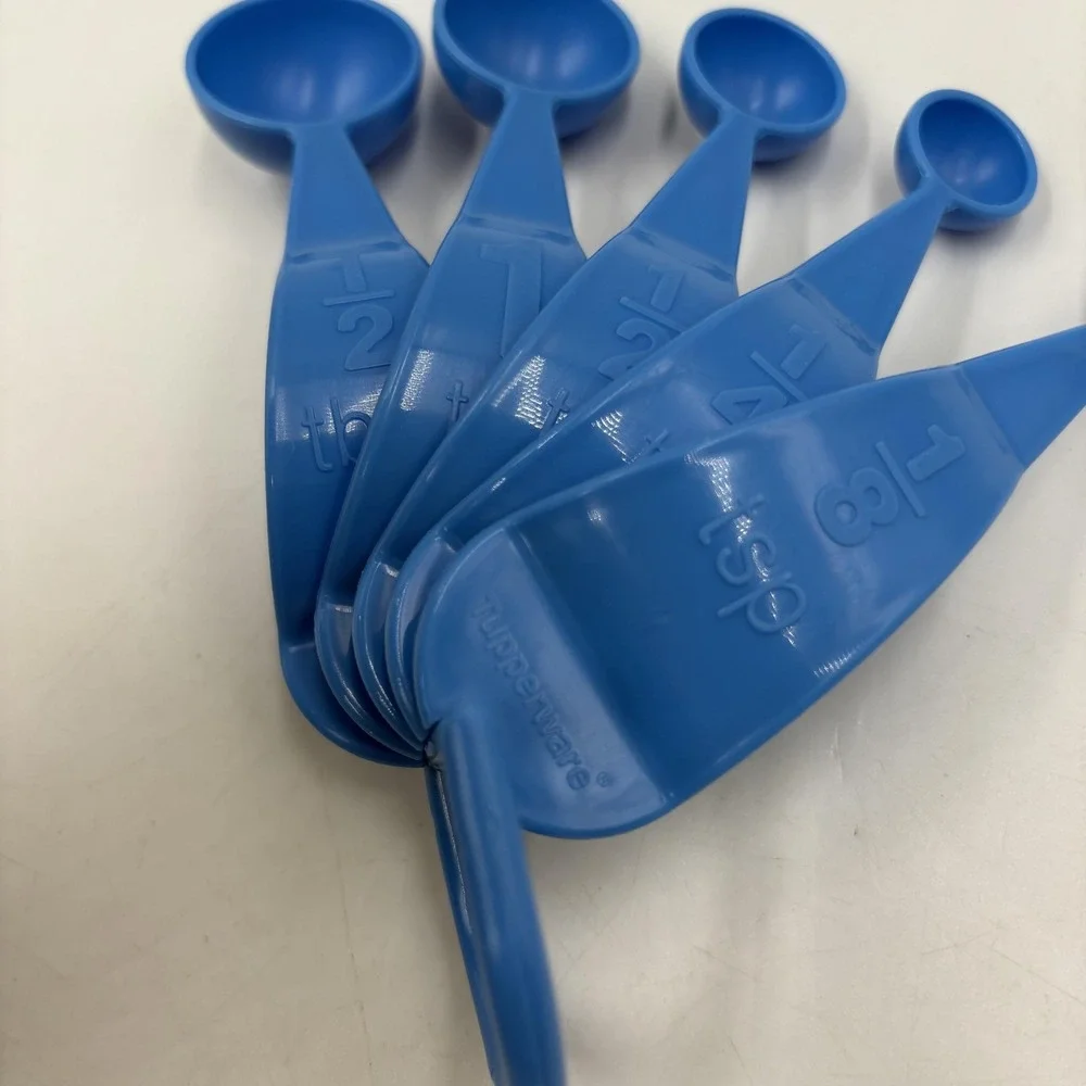 Tupperware Measuring Spoons Set Of 5 Piece Blue Plastic 1/8‎ Tsp To 1/2 Tbsp